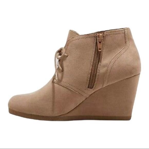 Universal Thread Bessie Wedge Bootie 
Tan
Size 10 - Picture 2 of 8